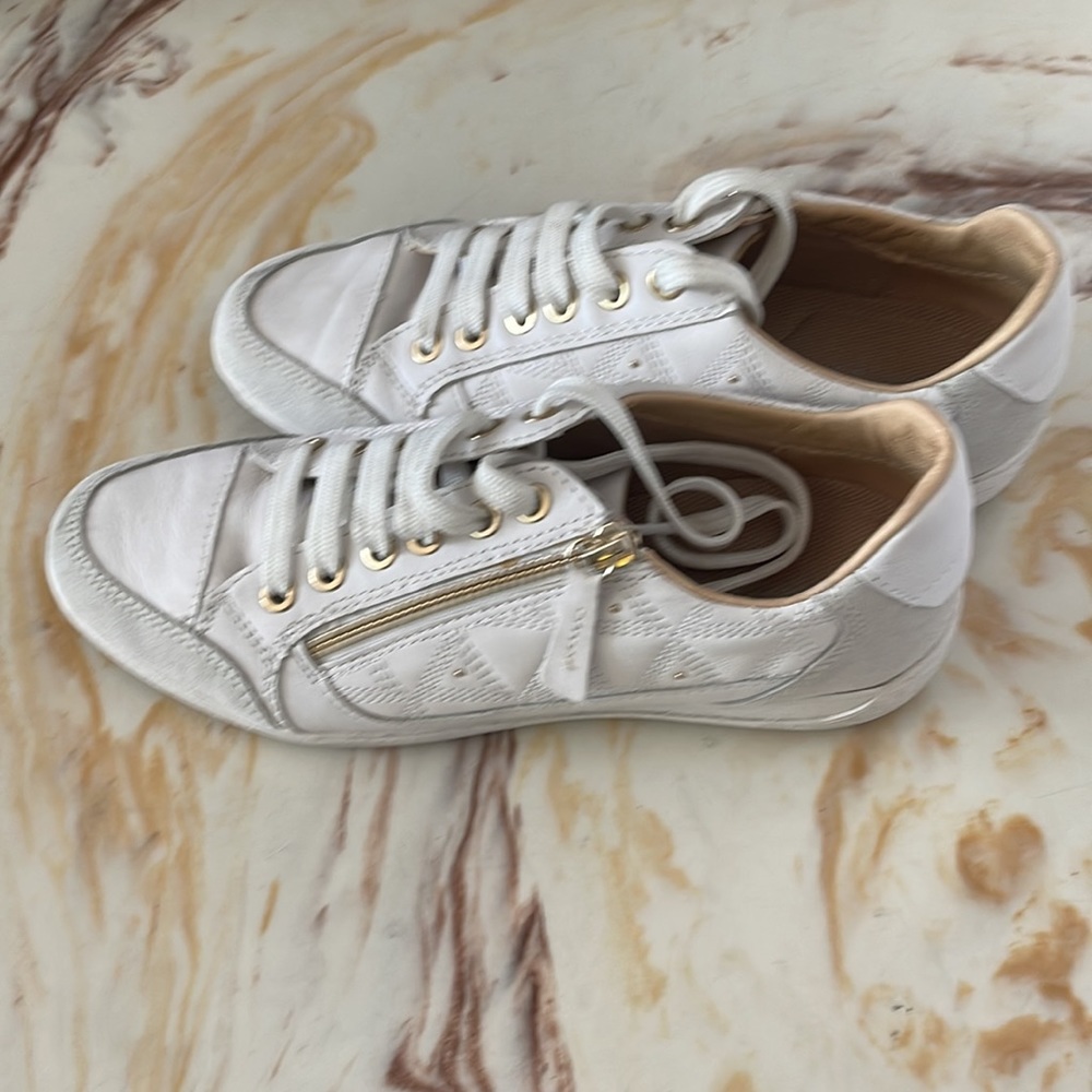 Geox White Leather Sneakers with Gold Accents - Picture 2 of 6